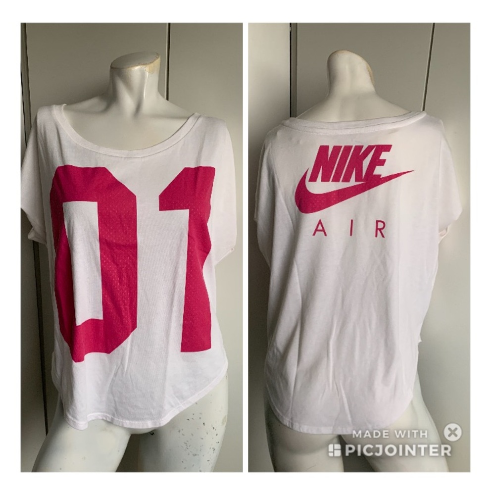 Nike Air 01 athletic cut boat/scoop neck T-shirt size medium